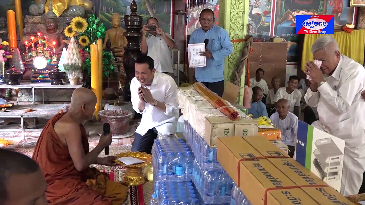 អាជ្ញាធរខេត្ត និងក្រុមការងារចុះជួយស្រុកបន្ទាយស្រី នាំយកទៀនវស្សា ទេយ្យវត្ថុ និងបច្ច័យ ប្រគេនដល់ព្រះសង្ឃ ចំនួន១០វត្ត ក្នុងស្រុកបន្ទាយស្រី