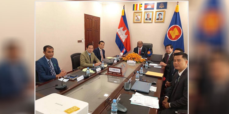 ប្រតិភូខេត្តសៀមរាប ចូលរួមកិច្ចប្រជុំទីក្រុងវៃឆ្លាតអាស៊ានលើកទី៣ តាមប្រព័ន្ធអនឡាញ(Video conference)