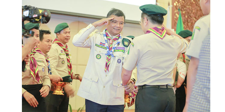 រដ្ឋមន្ដ្រីក្រសួងអប់រំយវជននិងកីឡា អញ្ជើញជាអធិបតិ ក្នុងពិធីសច្ចាប្រណិធាន និងបំពាក់កន្សែងជូននវកាយរឹទ្ធិជាតិ ដើម្បីអបអរសាទរទិវាសន្តិភាព ឆ្នាំ២០២០ នៅសៀមរាប ក្រោមប្រធានបទ ការកសាងសន្ដិភាពជាមួយគ្នា