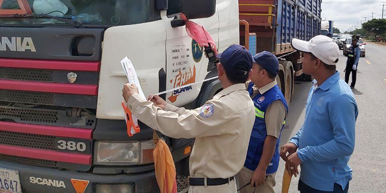 រយៈពេល ៩ខែ ក្នុងឆ្នាំ២០២០នេះ ក្រុមការងារអនុគណៈកម្មការសុវត្ថិភាពចរាចរណ៍ផ្លូវគោកខេត្តសៀមរាប បានធ្វើការចុះត្រួតពិនិត្យលក្ខណៈបច្ចេកទេសយានយន្តបានសរុបចំនួន ៣៥៧៦គ្រឿង