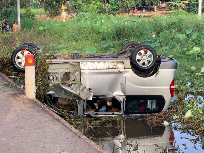មនុស្ស៧នាក់ ក្នុងចំណោម១២នាក់ បានស្លាប់ ក្នុងគ្រោះថ្នាក់ចរាចរណ៍មួយ ក្នុងស្រុកជីក្រែង
