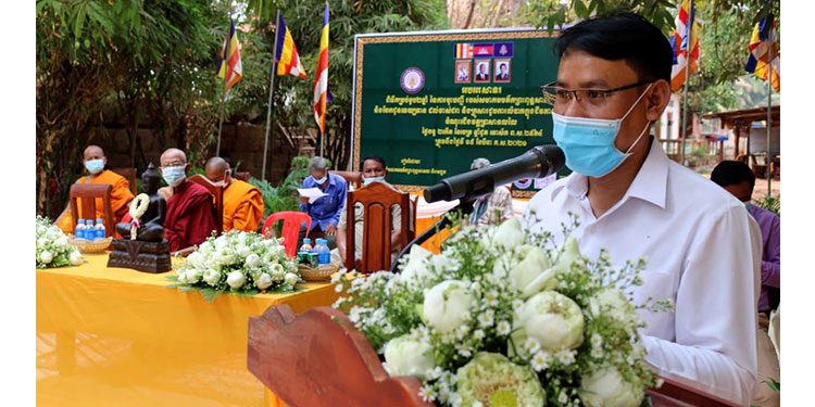 អាជ្ញាធរស្រុកប្រាសាទបាគង អំពាវនាវឱ្យប្រជាពលរដ្ឋអនុវត្ត៣ការពារនិង៣កុំ ដើម្បីការពារការឆ្លងជំងឺកូវីដ-១៩ និងឆាប់រាយការណ៍ទៅមន្ត្រីមានសមត្ថកិច្ចនៅជិតមូលដ្ឋានករណីឃើញមានអ្នកចំណូលមកពីខេត្តផ្សេង