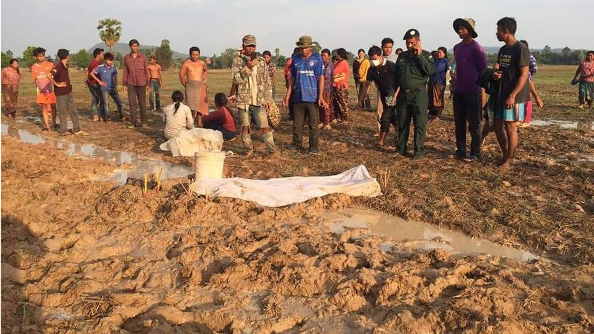 បុរសម្នាក់នៅស្រុកវ៉ារិន ត្រូវរន្ទះបាញ់ស្លាប់កាលពីថ្ងៃម្សិលមិញ ខណៈកំពុងព្រោះស្រូវ