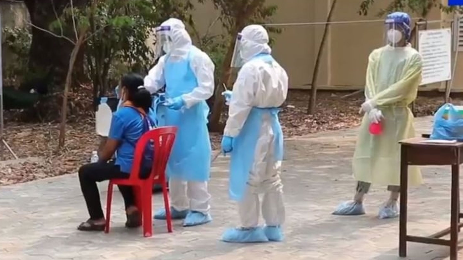 រដ្ឋបាលខេត្តសៀមរាបណែនាំឲ្យប្រជាពលរដ្ឋបង្កើនការប្រុងប្រយ័ត្នឲ្យបានខ្ពស់ក្រោយរកឃើញអ្នកវិជ្ជមានជំងឺកូវីដ-១៩ ថ្មី ចំនួន ៤នាក់បន្ថែម