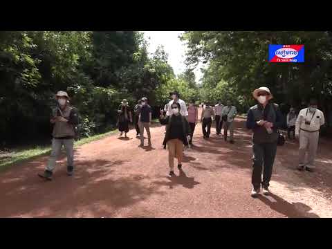 លេខាធិការដ្ឋានគណៈកម្មាធិការអាយស៊ីស៊ី-អង្គរ ចុះពិនិត្យការដ្ឋានជួសជុលប្រាសាទក្នុងរមណីយដ្ឋានអង្គរ