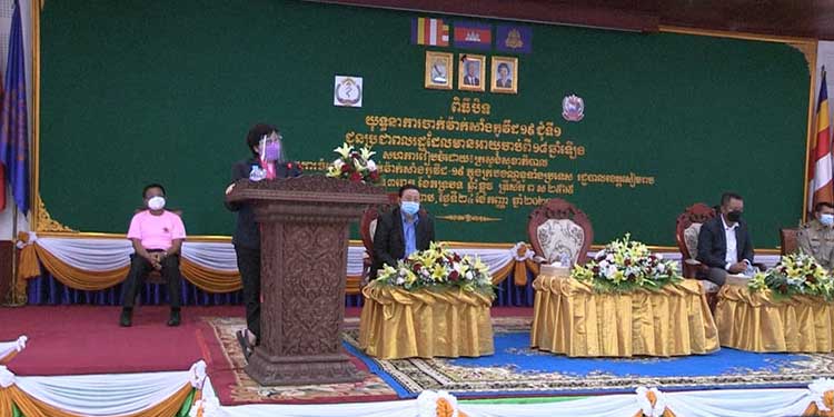 យុទ្ធនាការចាក់វ៉ាក់សាំងកូវីដ-១៩ជុំទី១ ជូនប្រជាពលរដ្ឋចាប់ពីអាយុ១៨ឆ្នាំឡើងនៅខេត្តសៀមរាប ត្រូវបានប្រកាសបិទហើយកាលពីរសៀលម្សិលមិញ