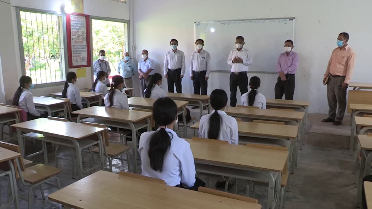 គ្រឹះស្ថានសិក្សារដ្ឋកម្រិតមធ្យម ចំនួនជាង៤០សាលានៅខេត្តសៀមរាប បានបើកដំណើរការសាកល្បងហើយនៅថ្ងៃទី១៨ ខែតុលានេះ