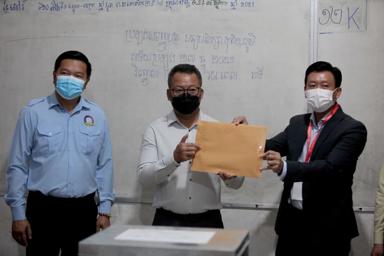 អភិបាលខេត្តសៀមរាប ជំរុញនិងលើកទឹកចិត្តដល់បេក្ខជនប្រឡងមធ្យមសិក្សាទុតិយភូមិឆ្នាំនេះ ទាំងអស់ប្រឹងប្រែងឱ្យអស់ពីសមត្ថភាព និងត្រូវគោរពតាមវិន័យ លក្ខខណ្ឌកំណត់