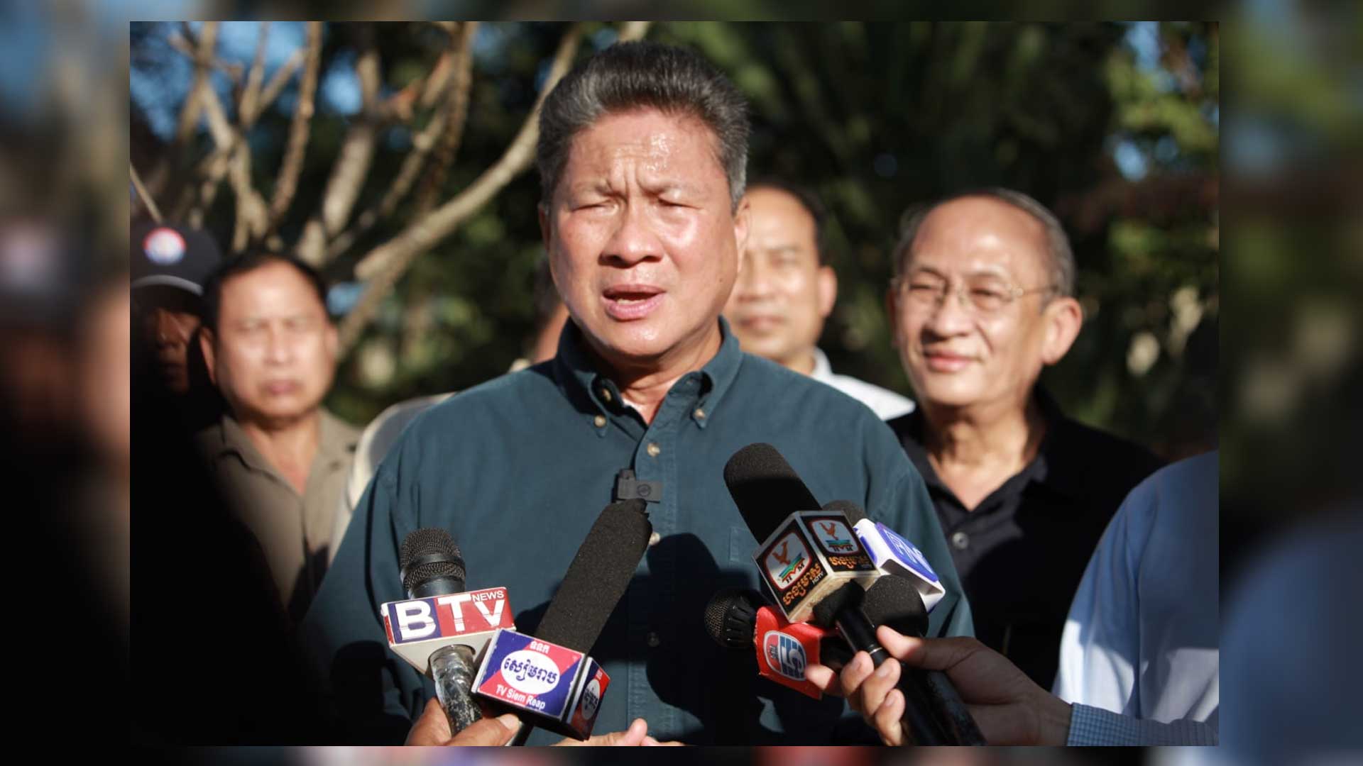 ផ្លូវចំនួន៣៨ខ្សែនៅក្នុងក្រុងសៀមរាប ដែលជាអំណោយរបស់សម្ដេចតេជោ ហ៊ុន សែន បានសាងសង់រួចរាល់ជាស្ថាពរហើយ