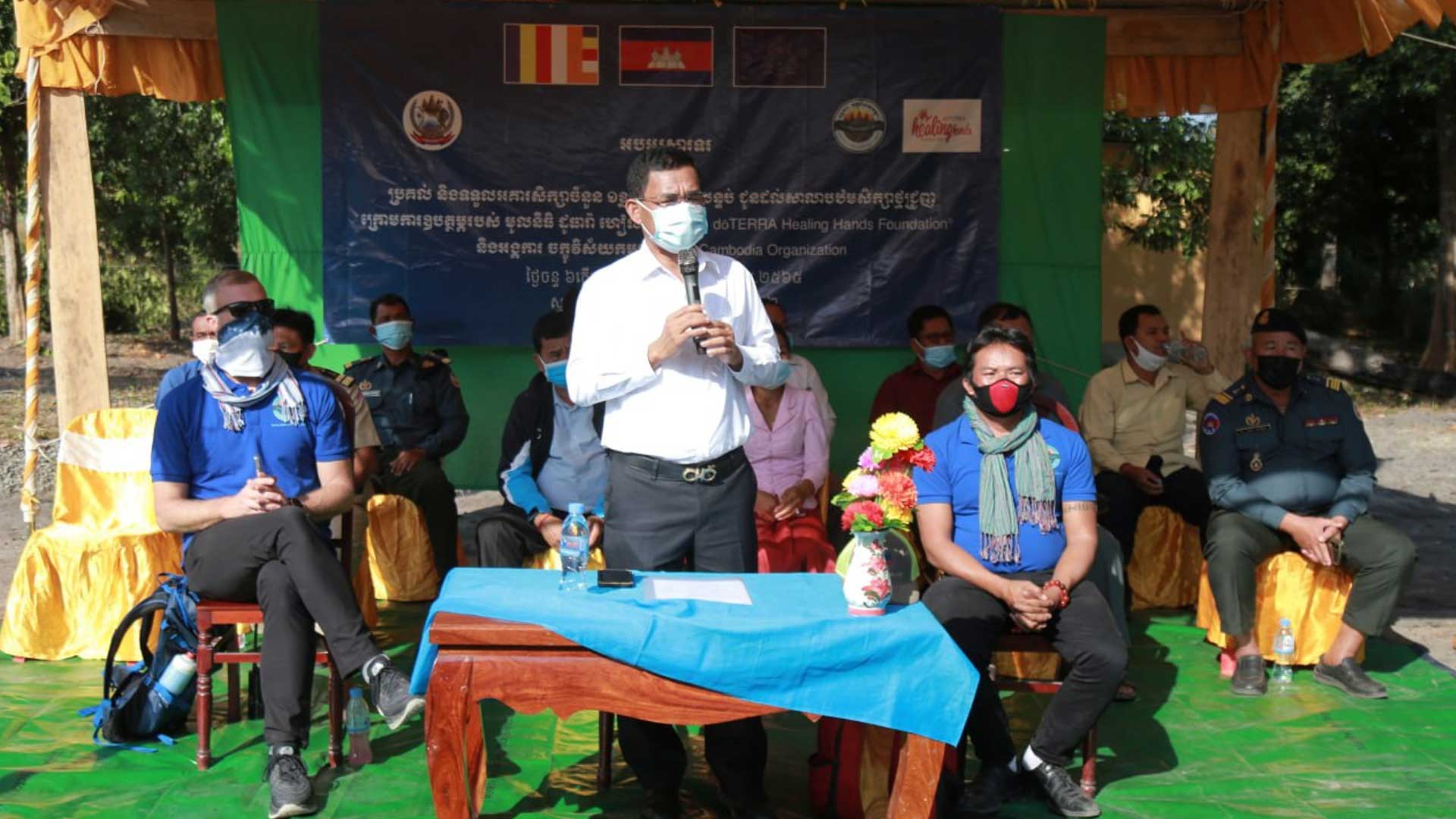 អាជ្ញាធរខេត្តសៀមរាបជំរុញឱ្យមាតាបិតាសិស្សនៅតំបន់ជនបទយកកូនដល់អាយុមករៀនឱ្យបានគ្រប់គ្នា ខណៈសាលារៀនបានខិតជិតផ្ទះរបស់បងប្អូនហើយ