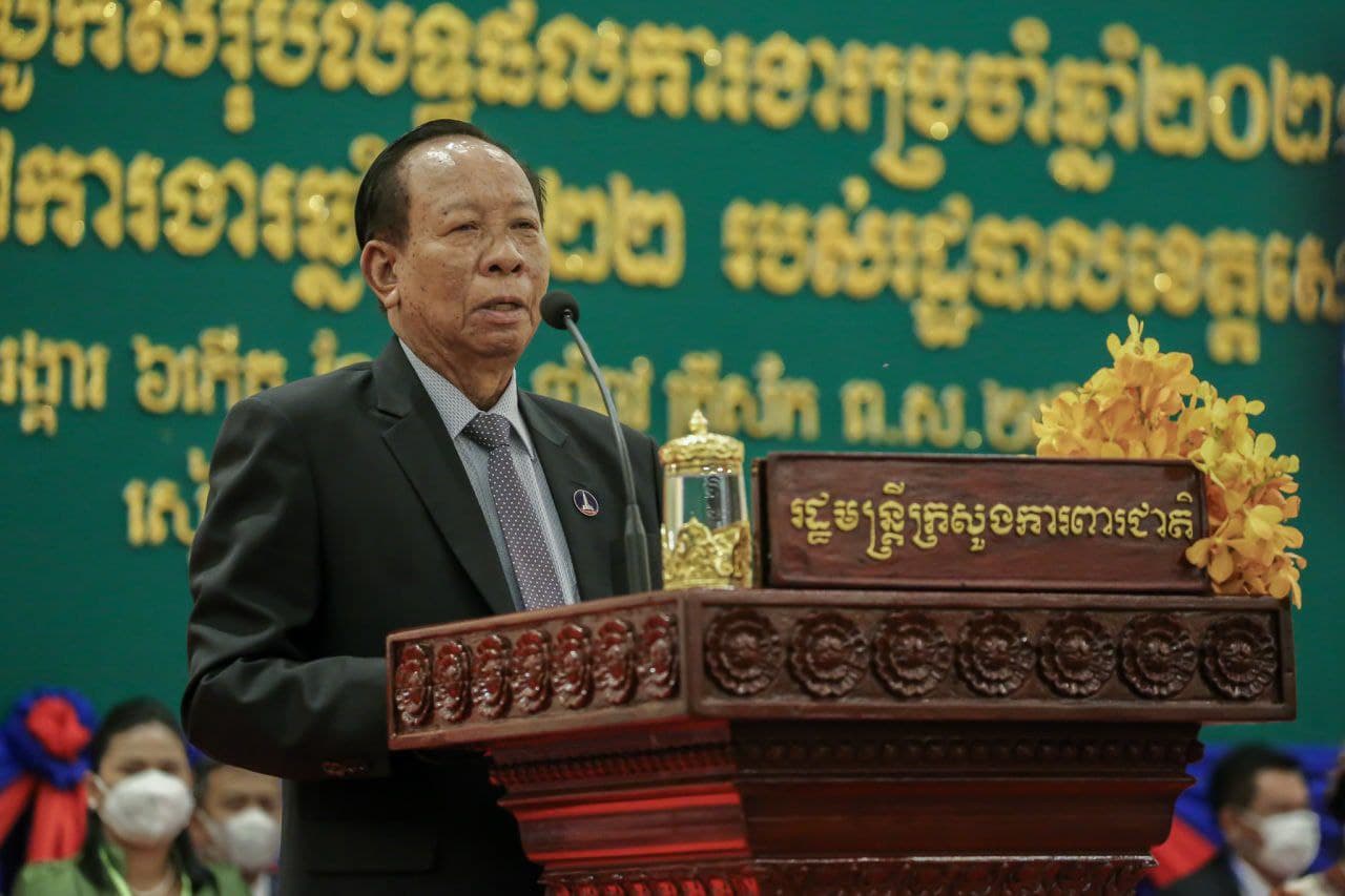 សម្តេចពិជ័យសេនាជំរុញឱ្យអាជ្ញាធរខេត្តសៀមរាបធ្វើការគ្រប់គ្រងធនធានធម្មជាតិ និងដោះស្រាយបញ្ហាដីធ្លី ជូនប្រជាពលរដ្ឋឱ្យបានលឿន