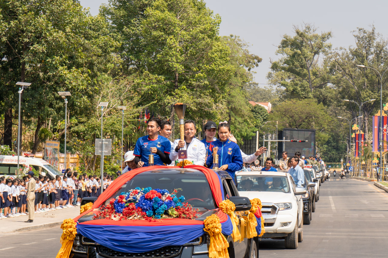 ព្រះអគ្គិជ័យកីឡា និង ភ្លើងគប់កីឡា បានចាកចេញពីខេត្តសៀមរាប ឆ្ពោះទៅកាន់ប្រទេសវៀតណាមហើយ