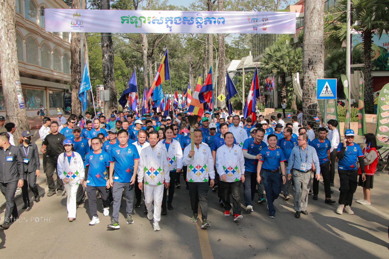 ព្រះអគ្គីជ័យកីឡា បានមកដល់ទឹកដីប្រវត្តិសាស្ត្រខេត្តសៀមរាបជាថ្មីម្ដងទៀត ក្រោមការសាទរពីពលរដ្ឋយ៉ាងច្រើនសន្ធឹកសន្ធាប់