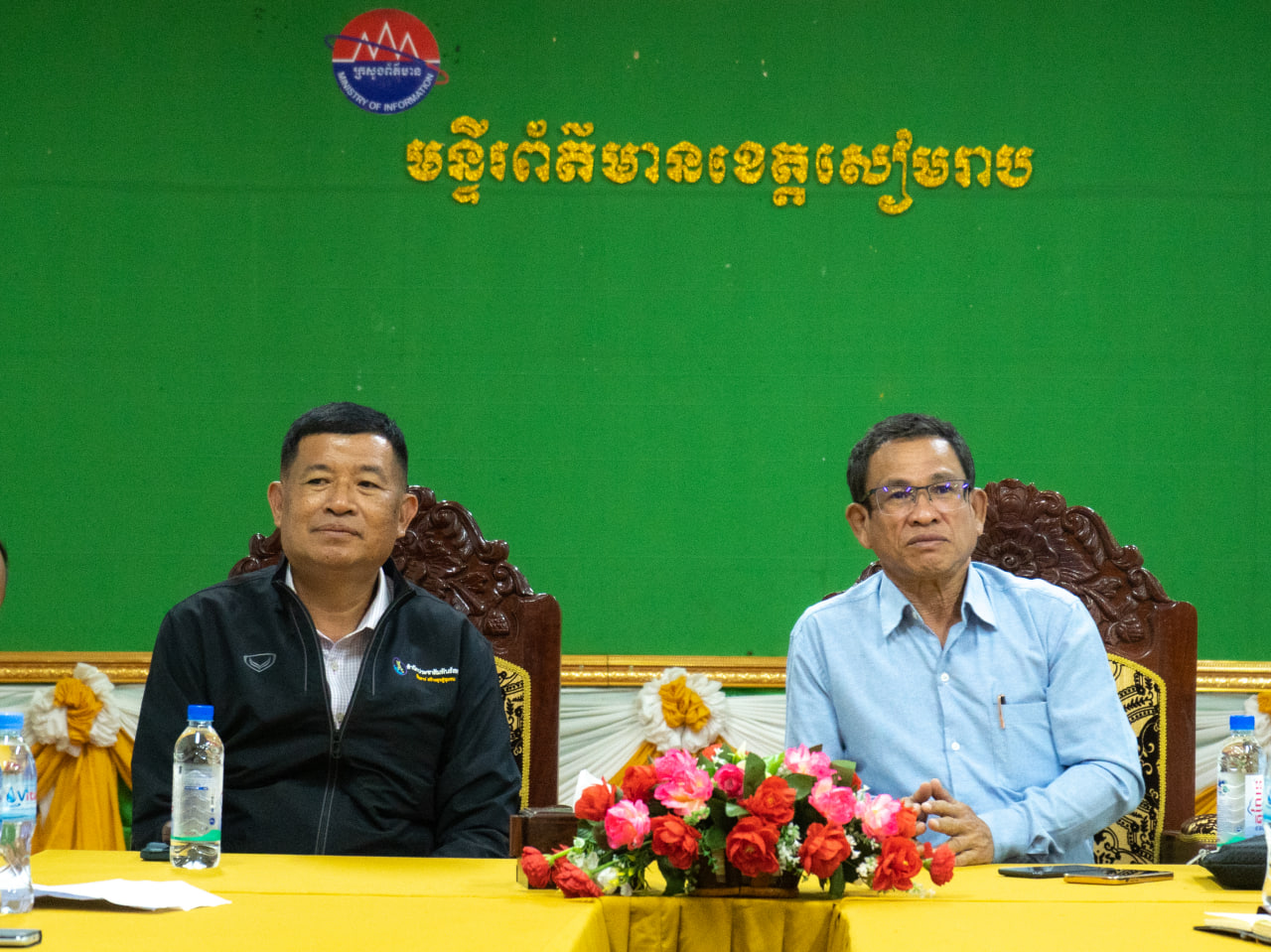 ថ្នាក់ដឹកនាំមន្ទីរព័ត៌មានខេត្តសៀមរាប ទទួលជួបពិភាក្សាការងារជាមួយប្រតិភូទំនាក់ទំនងព័ត៌មានភូមិភាគ២ មន្ទីរព័ត៌មានខេត្តស៊ីសាកេត បូរីរ៉ាំ និងខេត្តសូរិន្ទ នៃព្រះរាជាណាចក្រថៃ