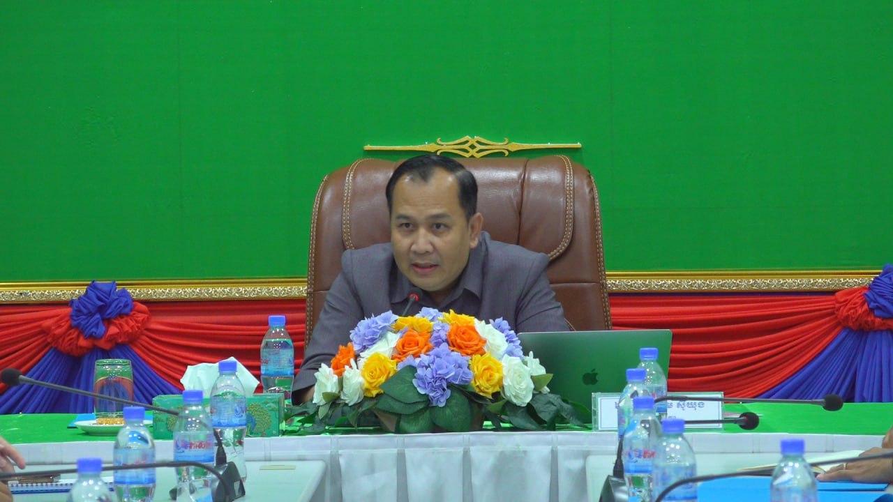 ប្រធានក្រុមការងាររាជរដ្ឋាភិបាលចុះមូលដ្ឋានឃុំបឹងមាលា ជំរុញក្រុមការងារបន្តសហការដោះស្រាយបញ្ហាប្រឈមជូនពលរដ្ឋ